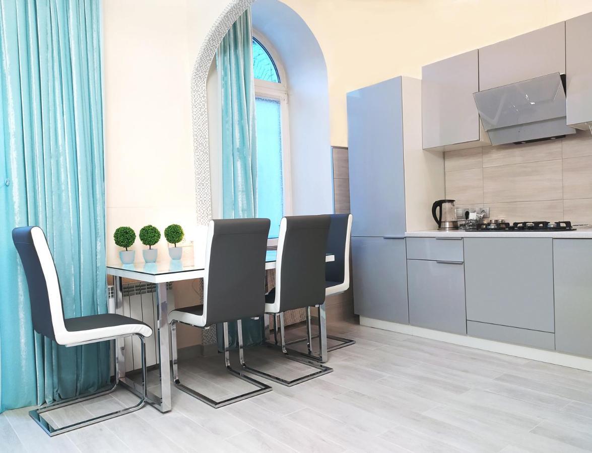 Apartment Luxury Centre Located Kiev Exteriör bild